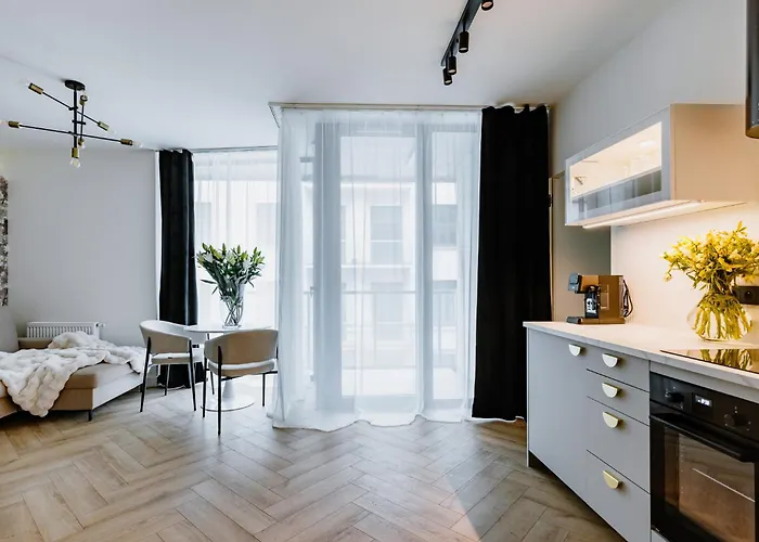 Arte Reduta 172-1- Faktura Vat Garaz Lägenhet *